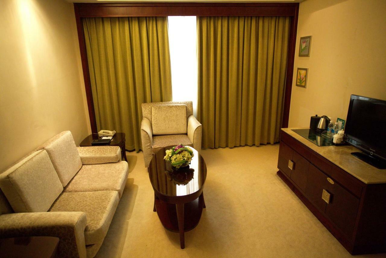 Hotel Harbour Metropolis Foshan Exterior foto