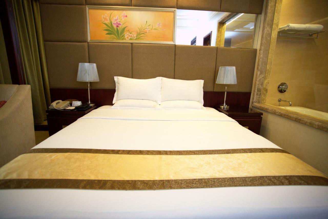 Hotel Harbour Metropolis Foshan Exterior foto