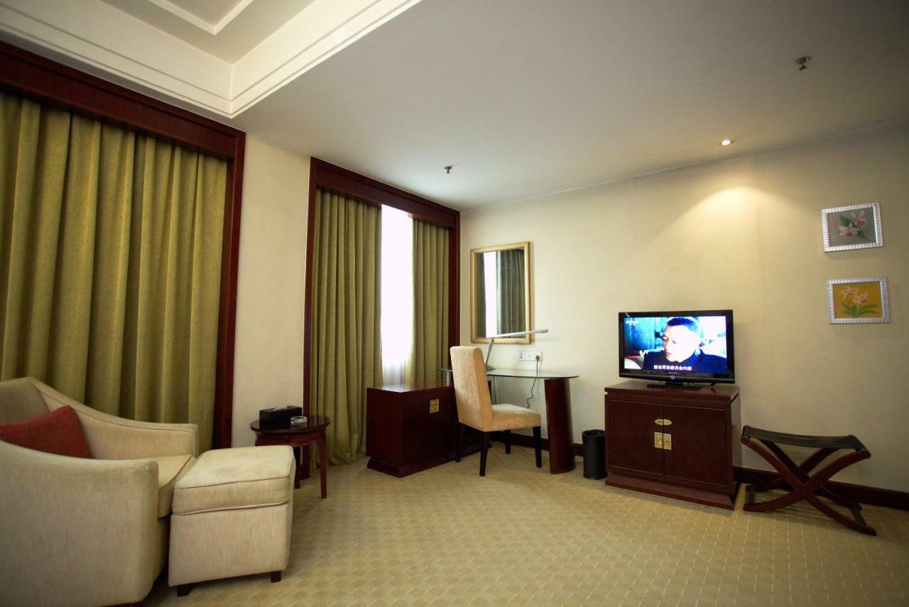 Hotel Harbour Metropolis Foshan Exterior foto