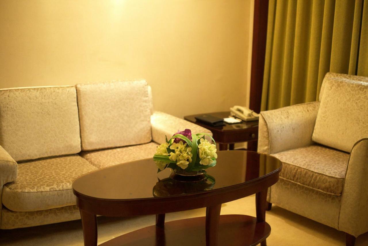 Hotel Harbour Metropolis Foshan Exterior foto